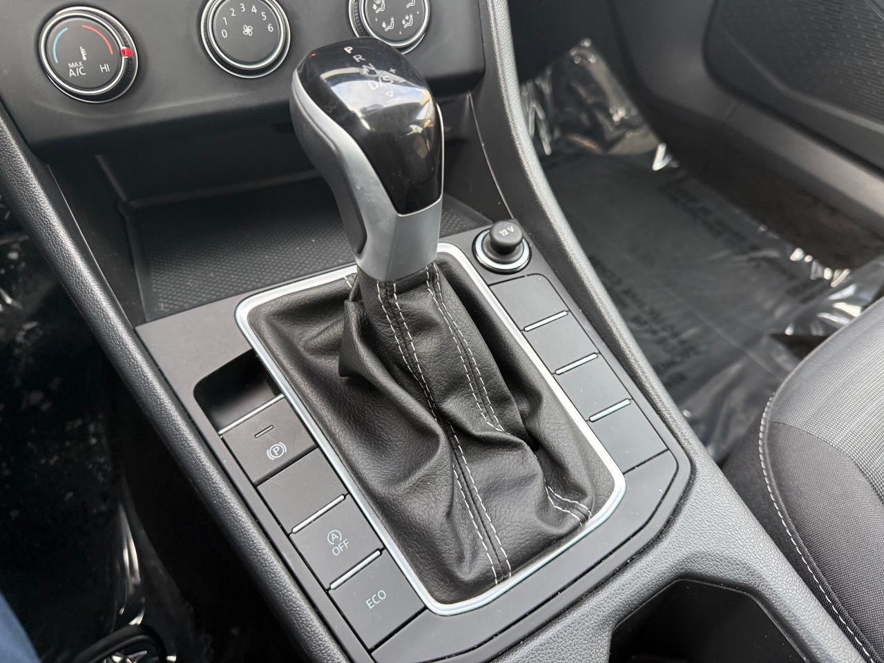 2024 Volkswagen Jetta Trendline (A8) 4dr Sedan Photo