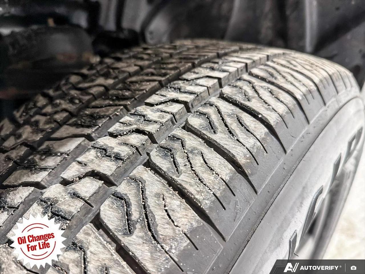 2022 RAM 1500 Classic EXPRESS 4X4 CREW CAB 5'7" BOX Photo