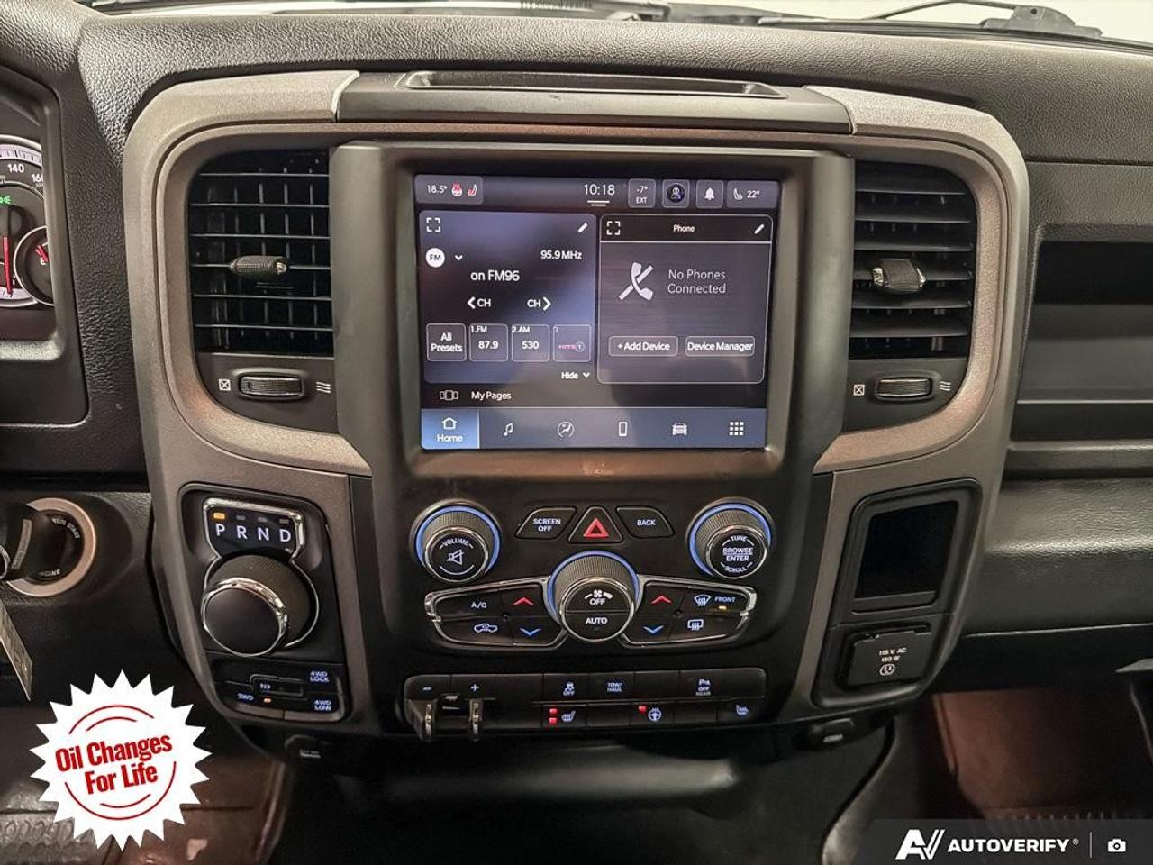 2022 RAM 1500 Classic EXPRESS 4X4 CREW CAB 5'7" BOX Photo