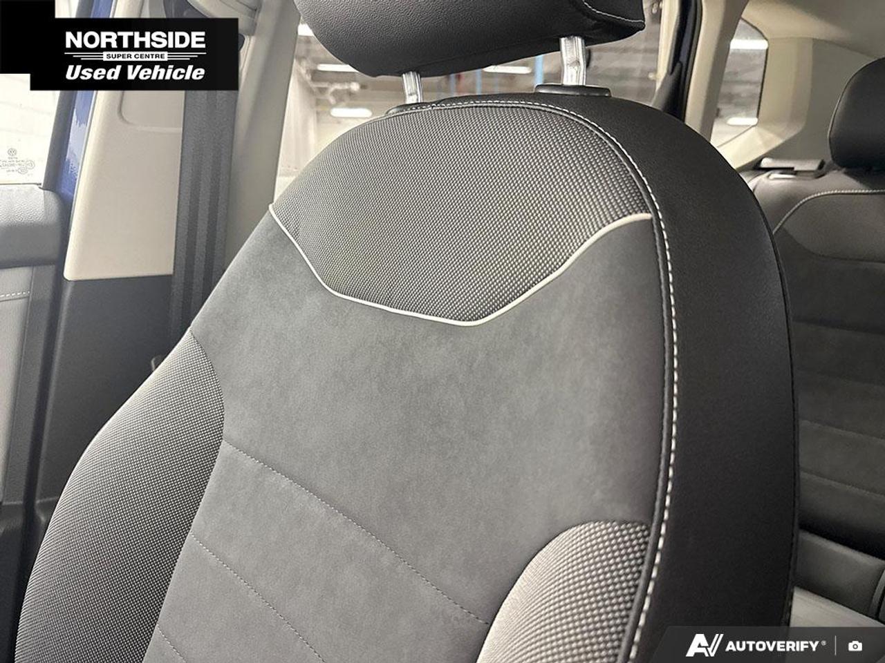 2024 Volkswagen Taos Comfortline 4dr All-Wheel Drive 4MOTION Photo