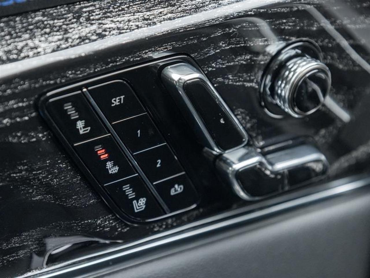 2026 Cadillac Escalade IQ Luxury 4dr All-Wheel Drive Photo