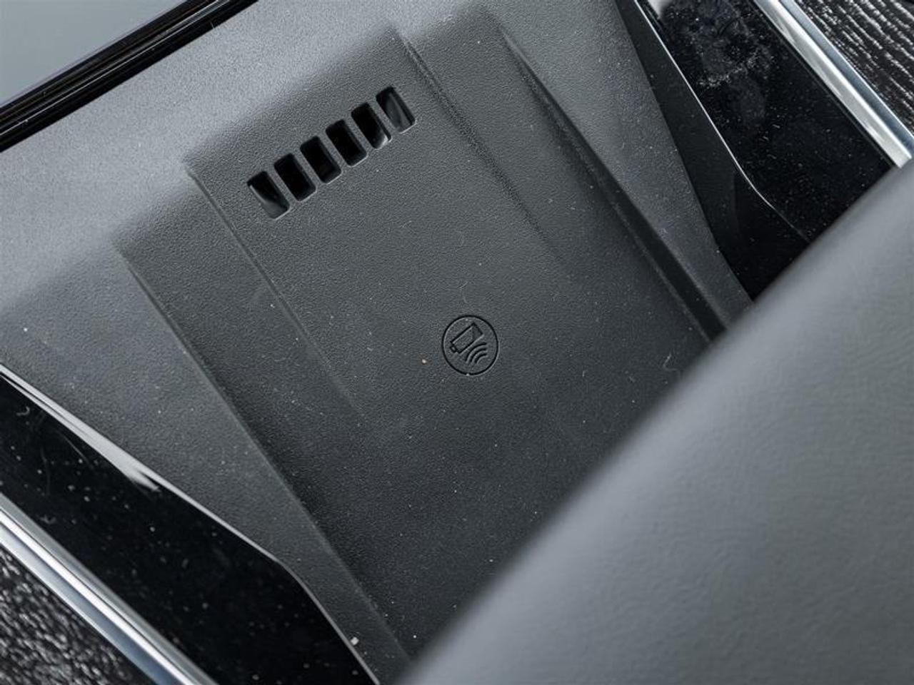 2026 Cadillac Escalade IQ Luxury 4dr All-Wheel Drive Photo