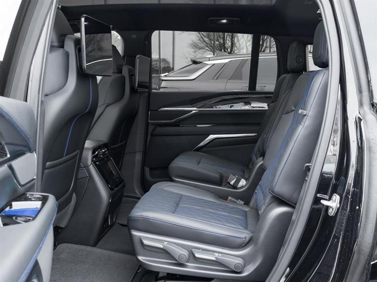 2026 Cadillac Escalade IQ Luxury 4dr All-Wheel Drive Photo