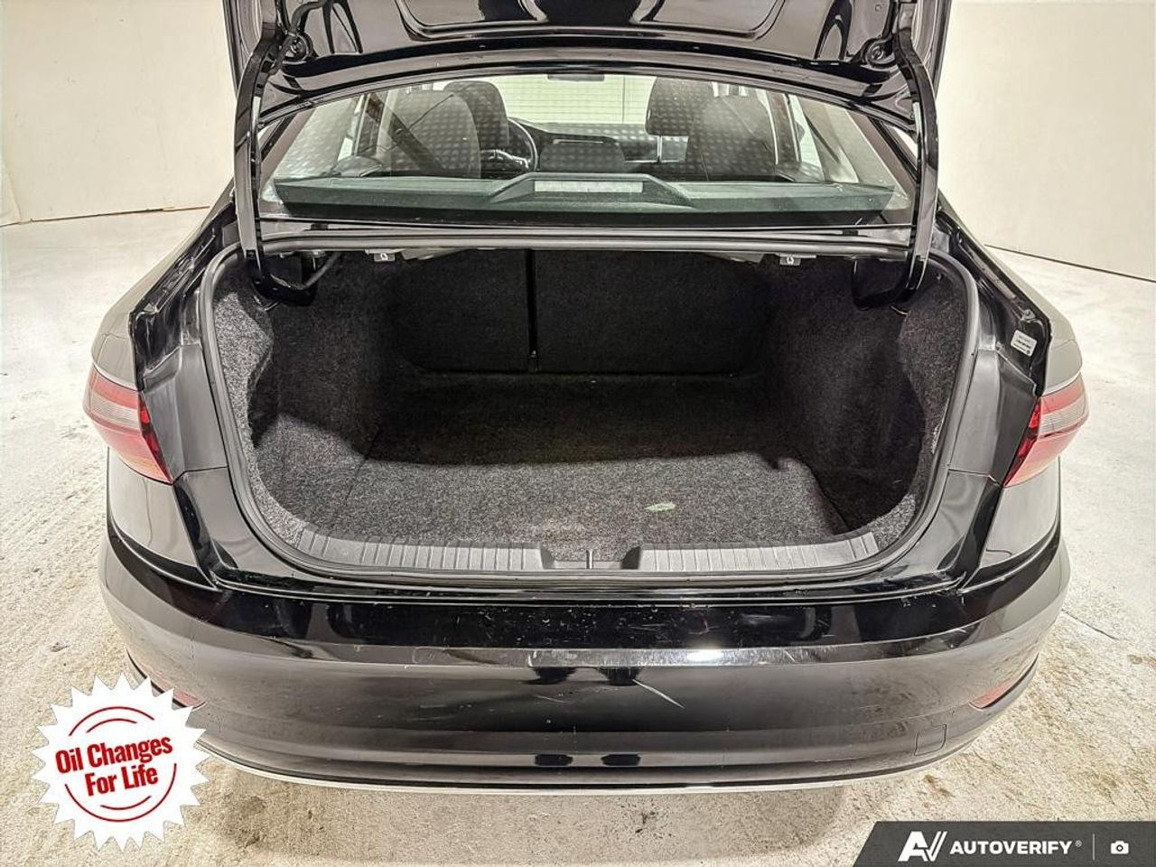 2019 Volkswagen Jetta Comfortline AUTO Photo