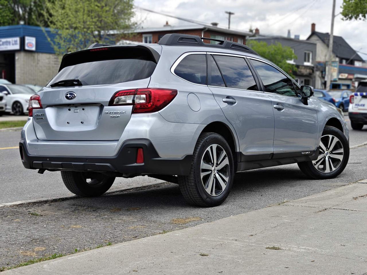 2018 Subaru Outback 3.6R Limited w/EyeSight Package (CVT) 4dr All-Wheel Drive Photo