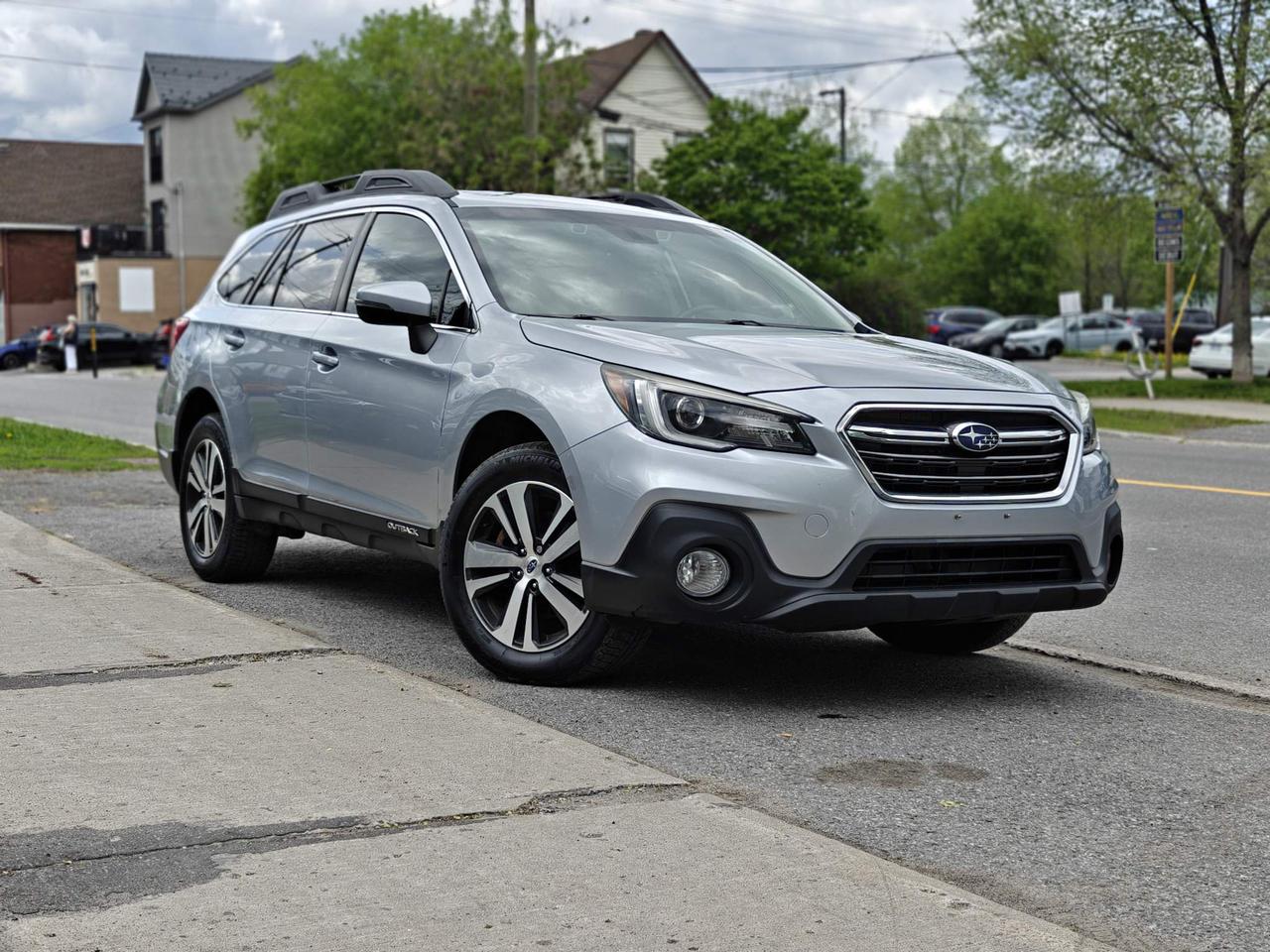 2018 Subaru Outback 3.6R Limited w/EyeSight Package (CVT) 4dr All-Wheel Drive Photo