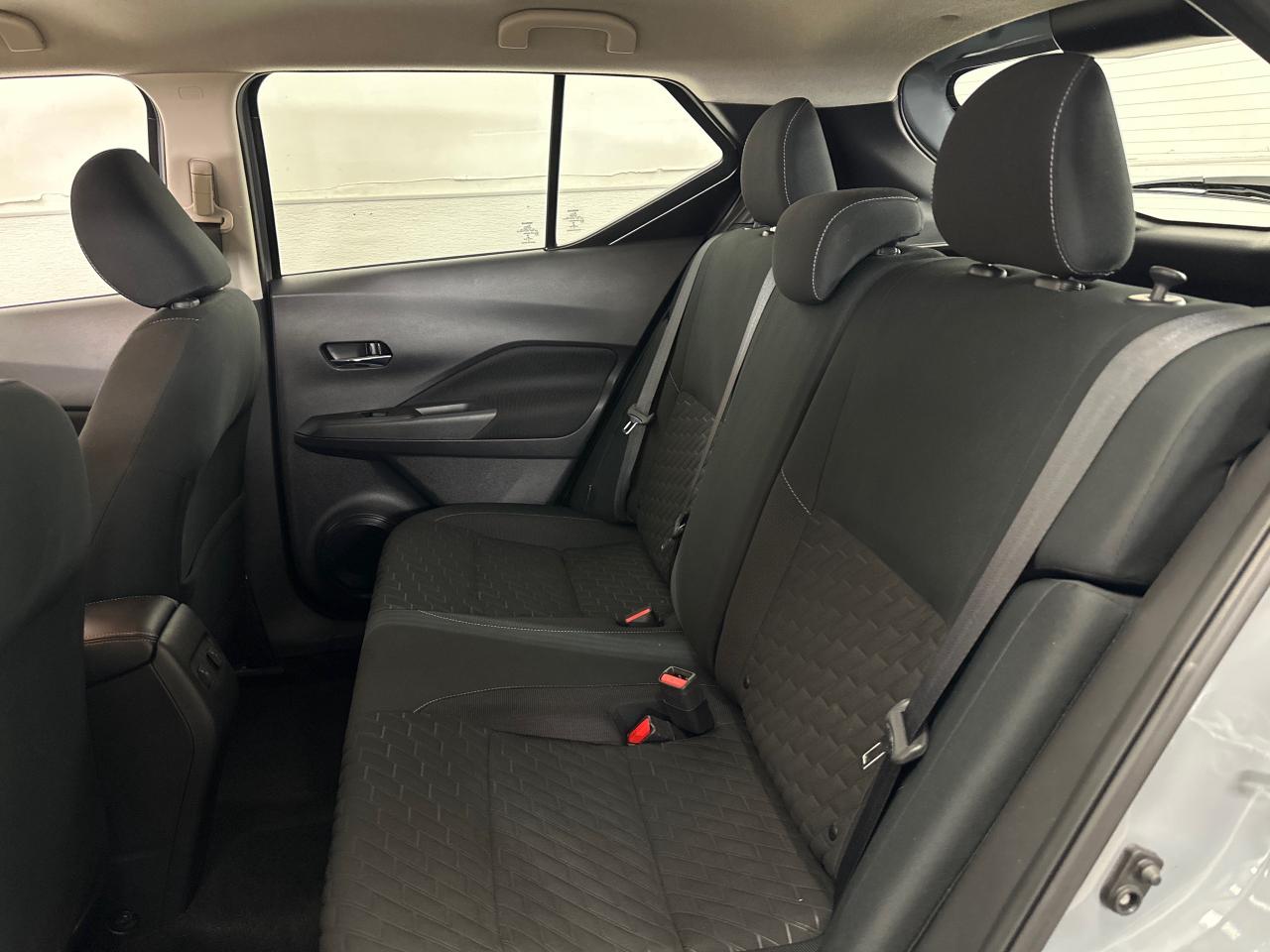 2021 Nissan Kicks SV 4dr Front-Wheel Drive Photo