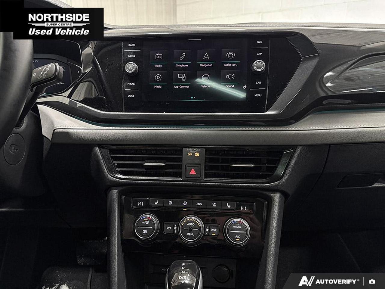 2024 Volkswagen Taos Highline 4dr All-Wheel Drive 4MOTION Photo