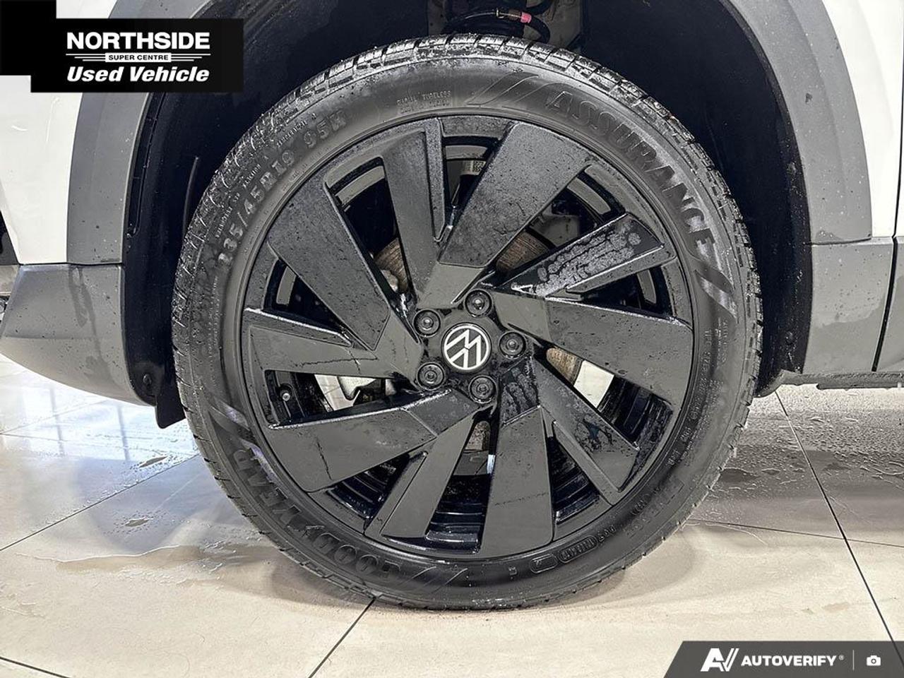 2024 Volkswagen Taos Highline 4dr All-Wheel Drive 4MOTION Photo