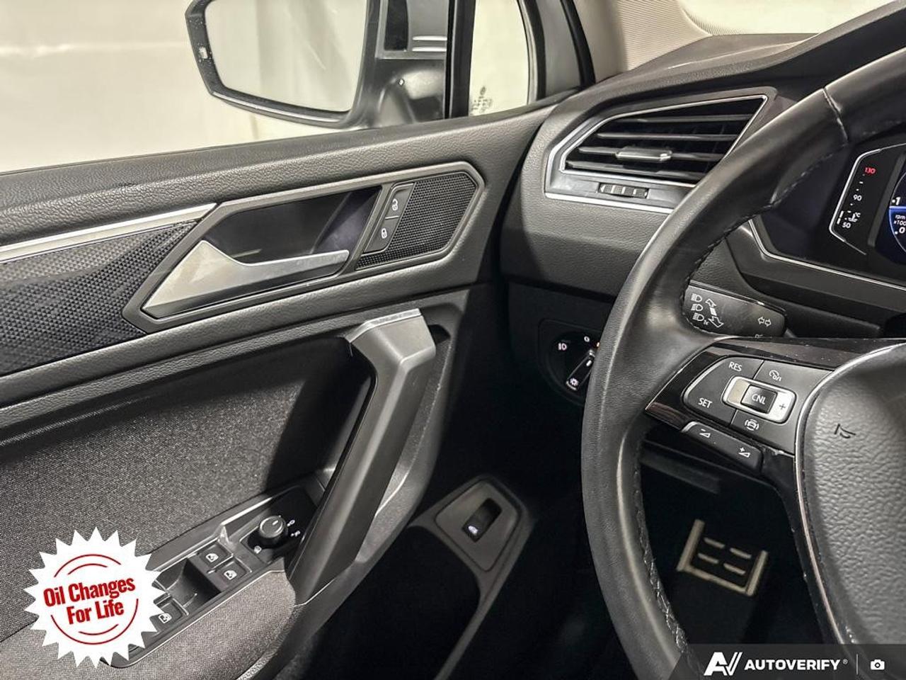 2021 Volkswagen Tiguan United 4MOTION Photo