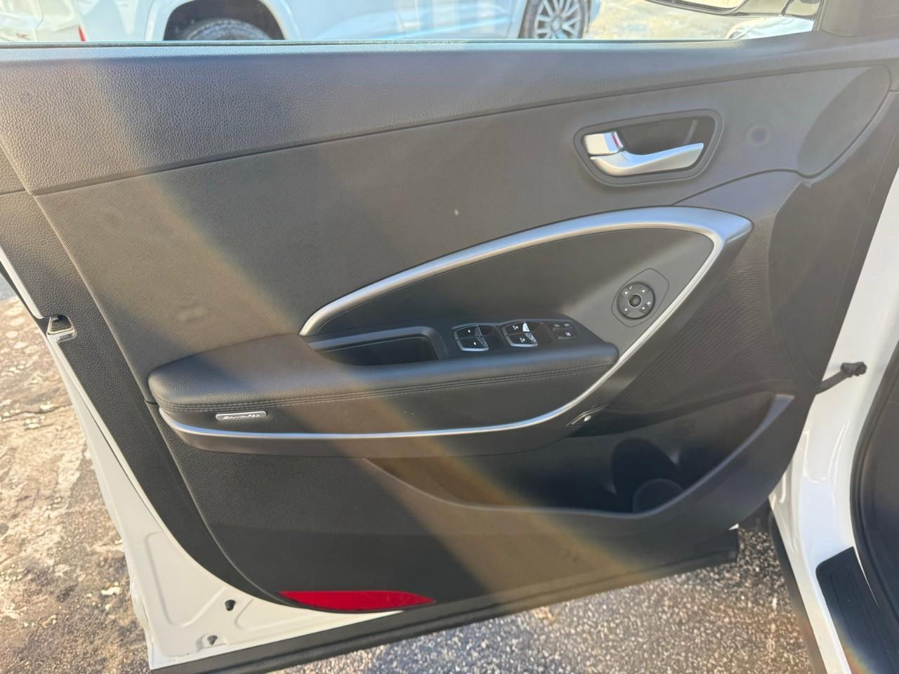 2018 Hyundai Santa Fe Sport 2.4 Premium 4dr All-Wheel Drive Photo