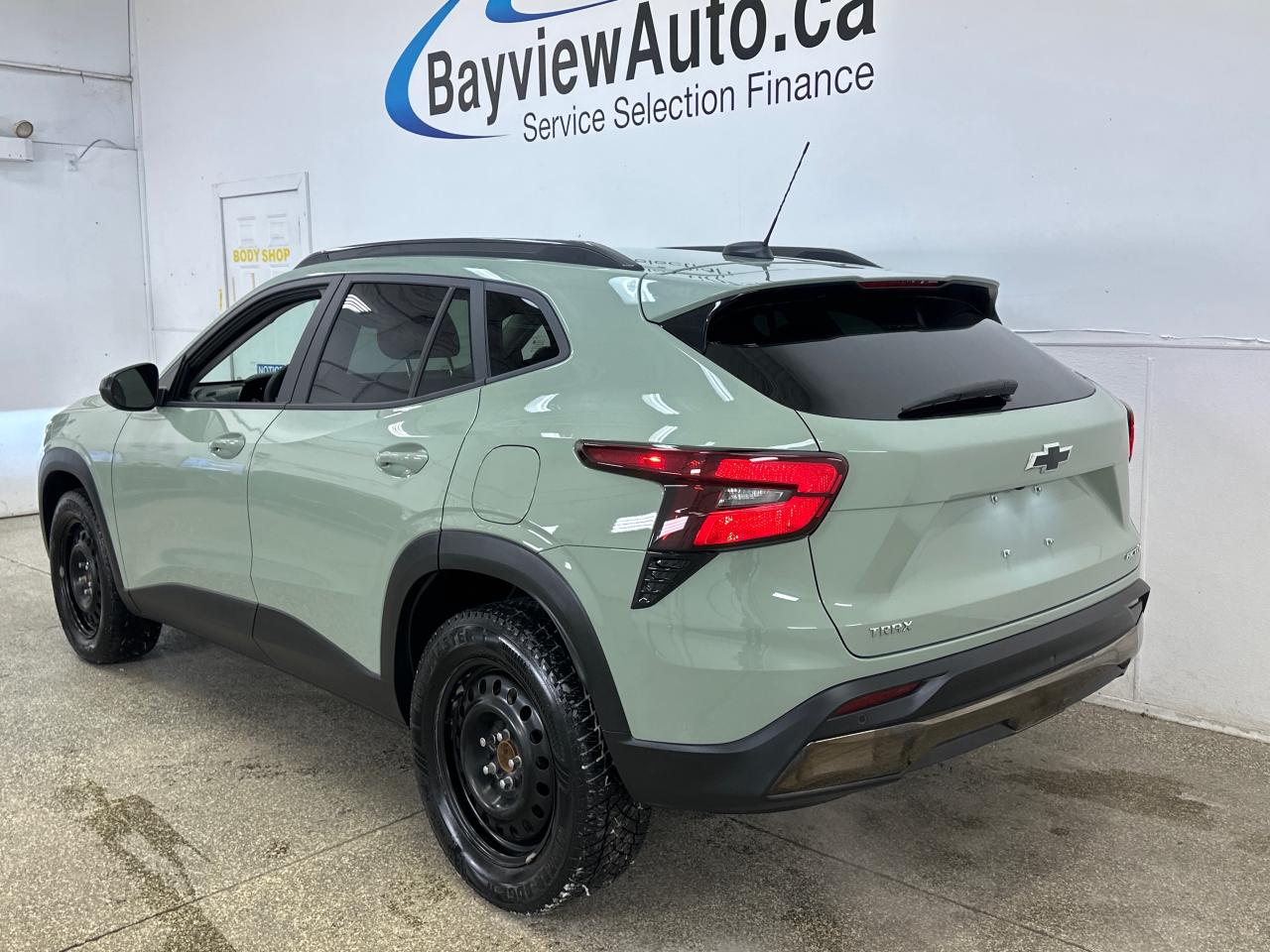 2025 Chevrolet Trax ACTIV 4dr Front-Wheel Drive Photo4