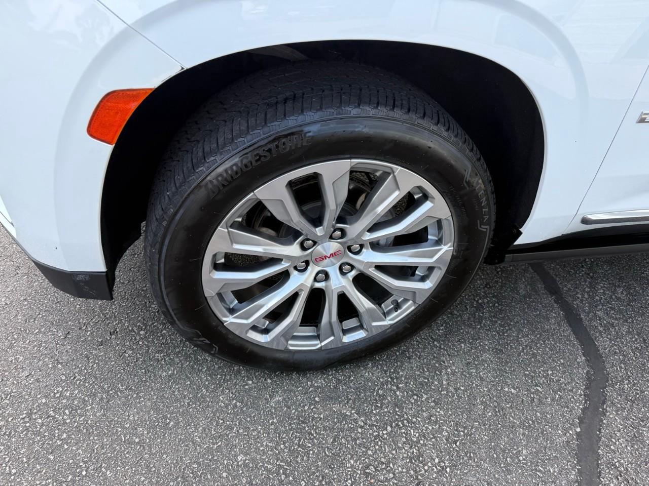 2023 GMC Yukon Denali 4X4 Photo