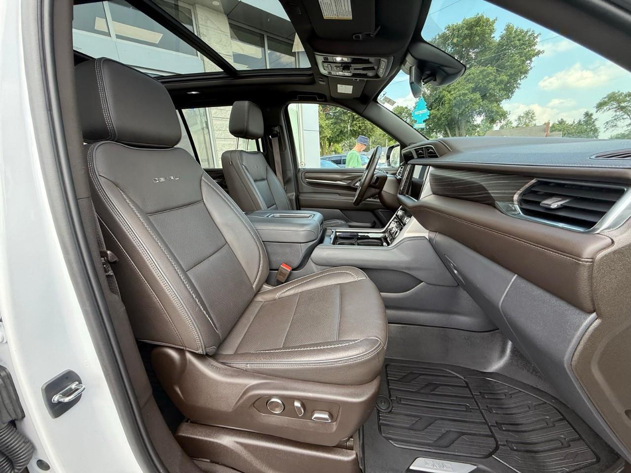 2023 GMC Yukon Denali 4X4 Photo