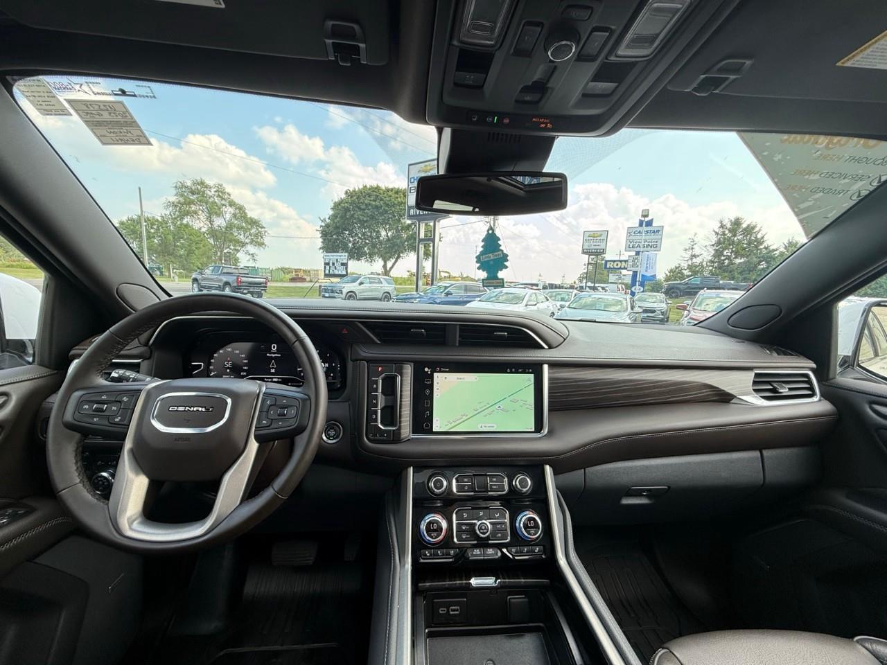 2023 GMC Yukon Denali 4X4 Photo