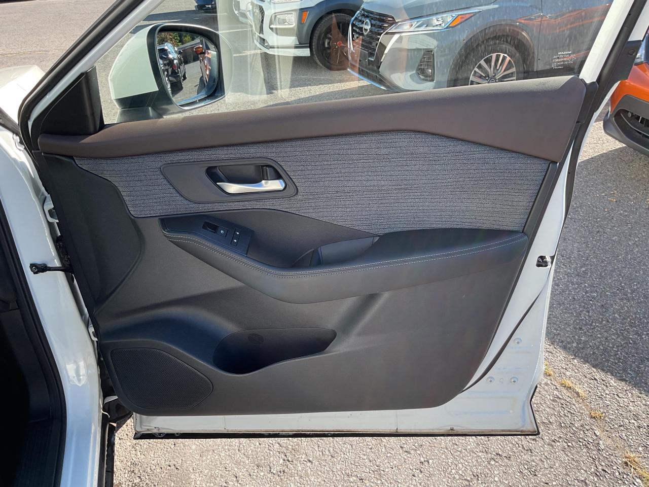 2023 Nissan Rogue  Photo