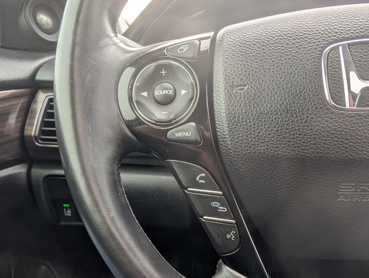 2016 Honda Accord Touring (CVT) 4dr Sedan Photo