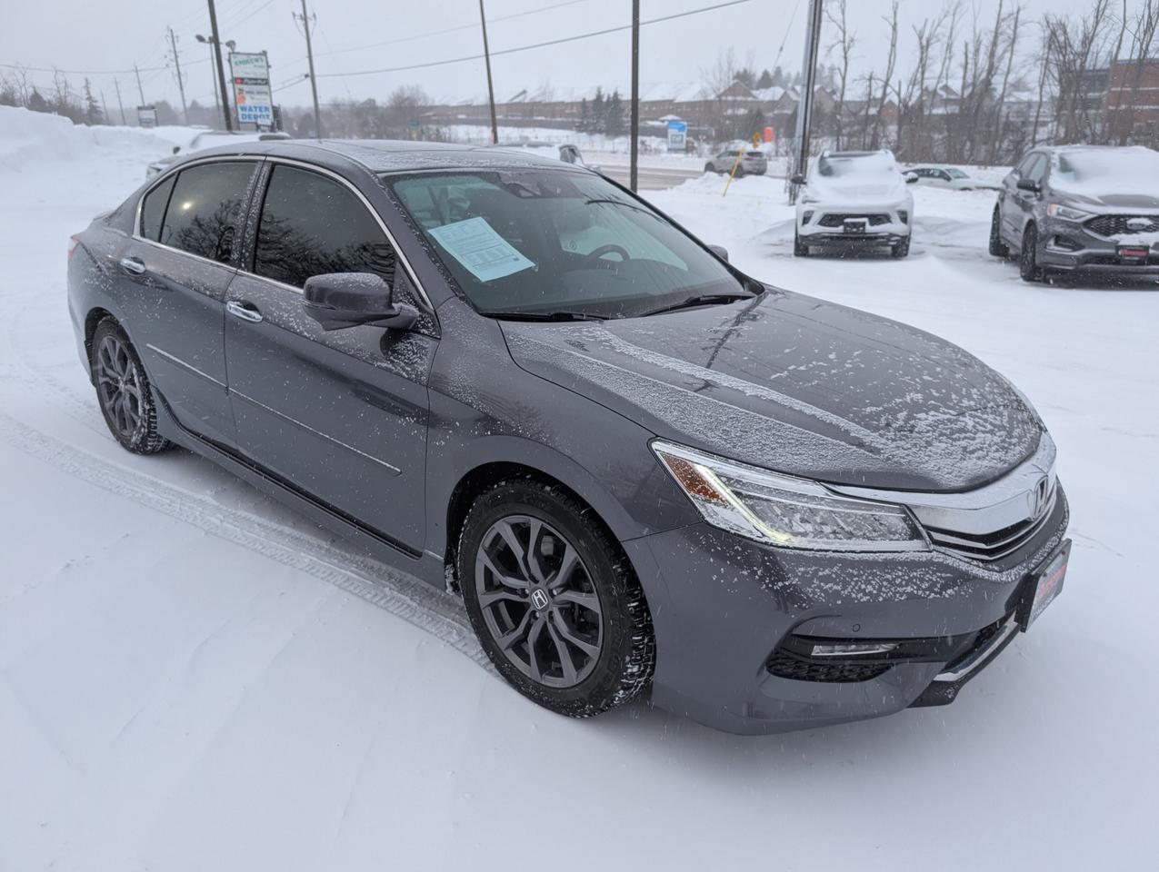 2016 Honda Accord Touring (CVT) 4dr Sedan Photo