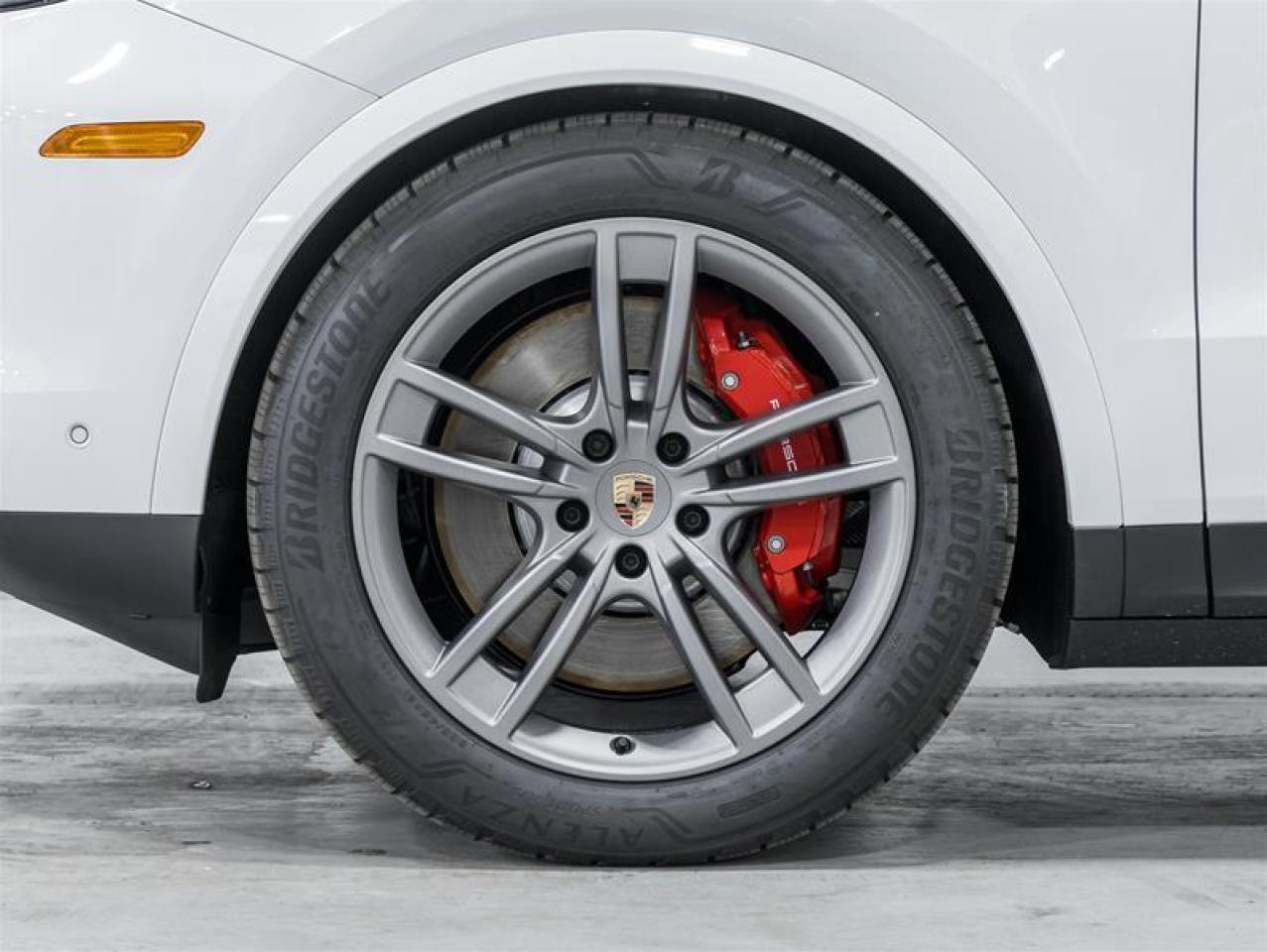 2026 Porsche Cayenne  Photo4