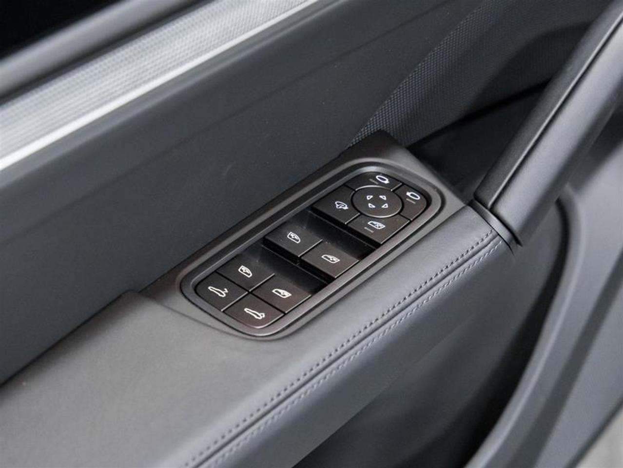2026 Porsche Cayenne  Photo