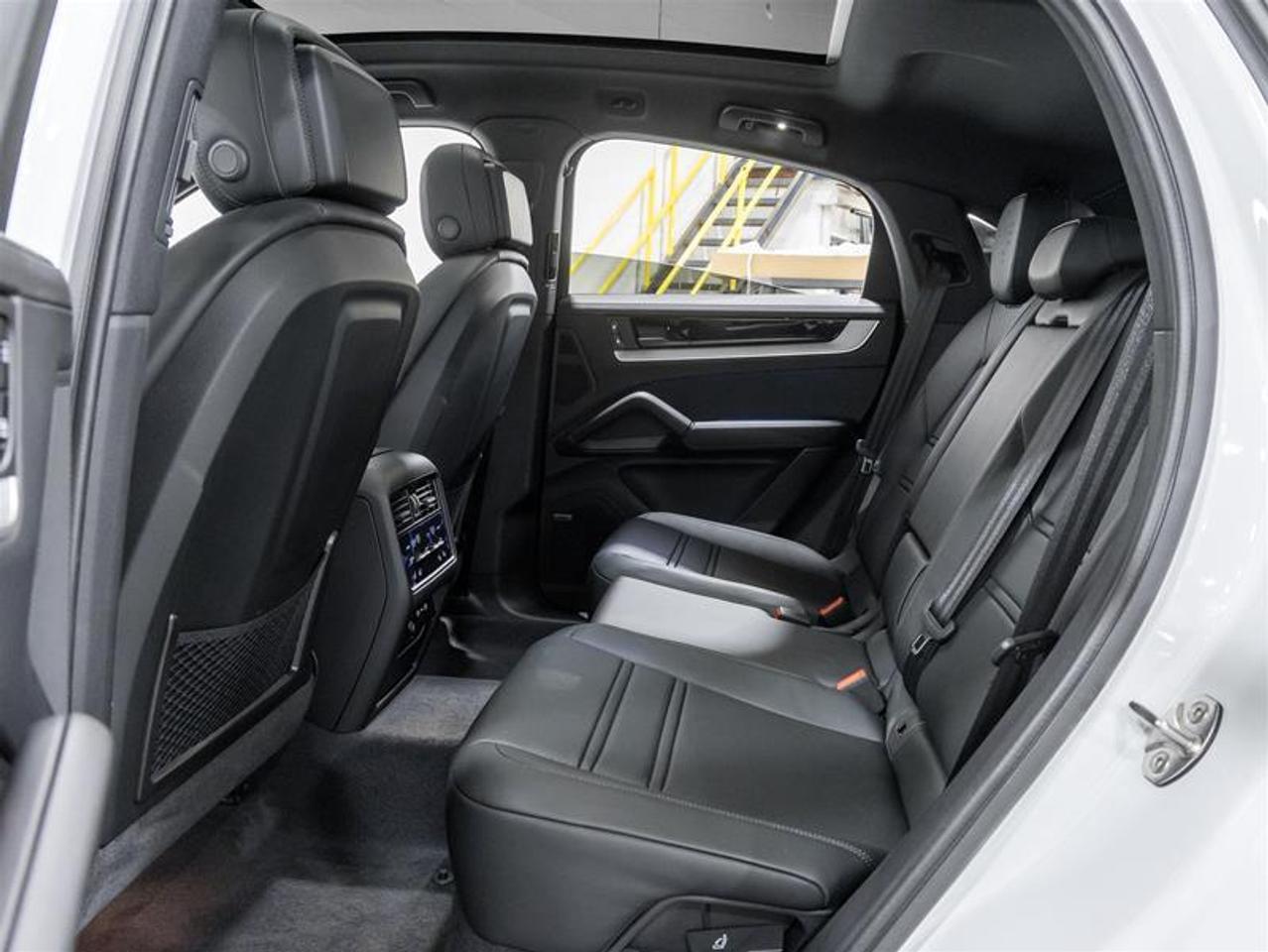 2026 Porsche Cayenne  Photo