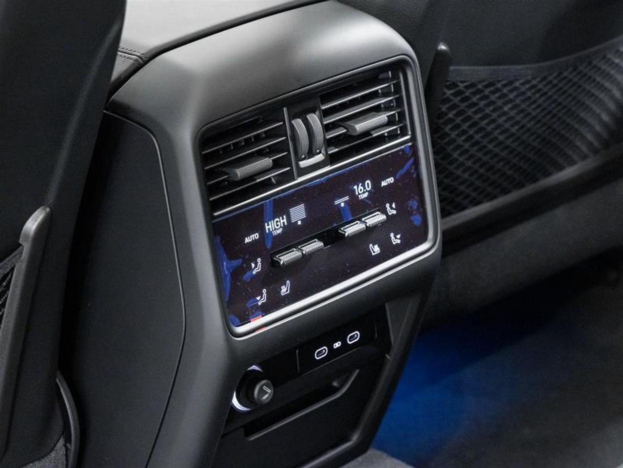 2026 Porsche Cayenne  Photo
