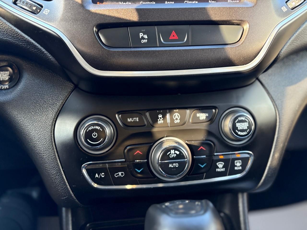 2019 Jeep Cherokee Trailhawk 4dr 4x4 Photo