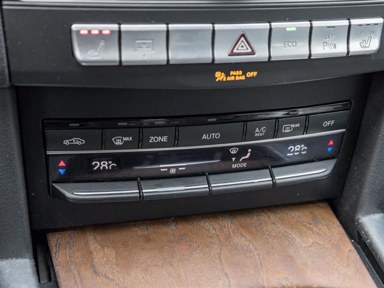 2016 Mercedes-Benz E-Class Base E 250 BlueTEC 4dr All-Wheel Drive 4MATIC Sedan Photo