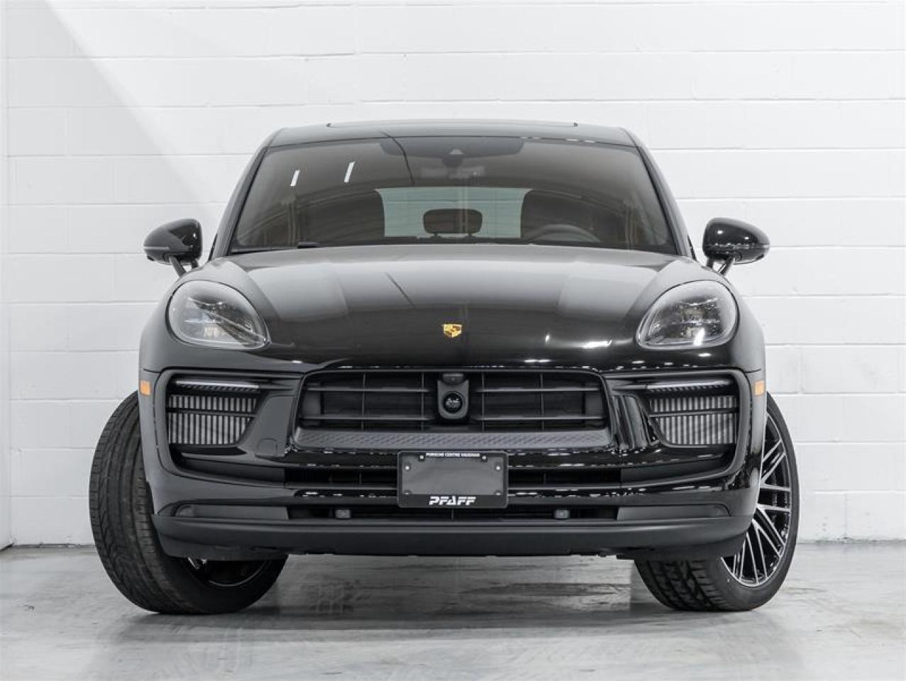 2026 Porsche Macan  Photo