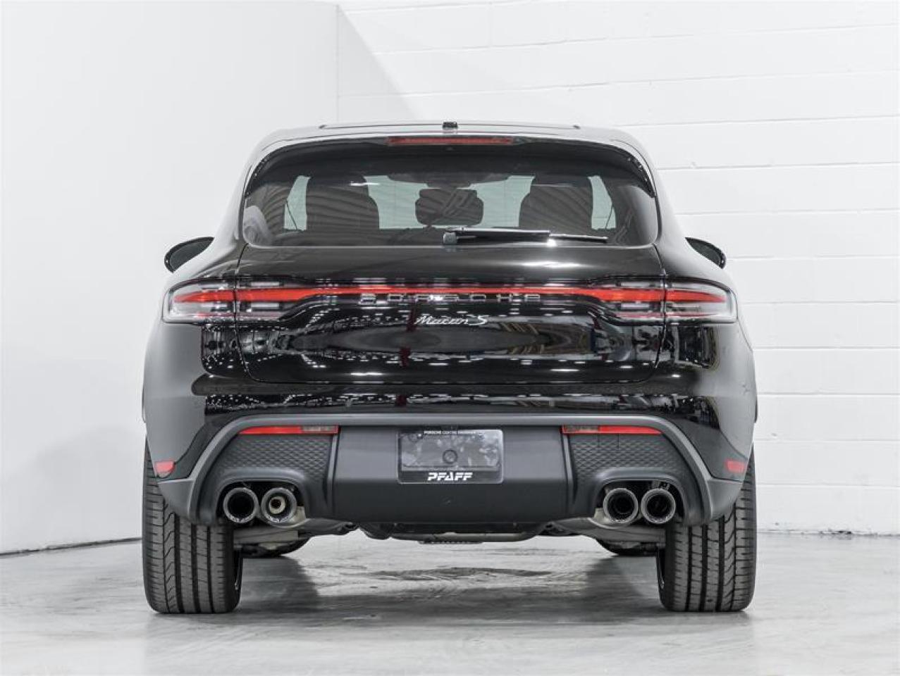 2026 Porsche Macan  Photo