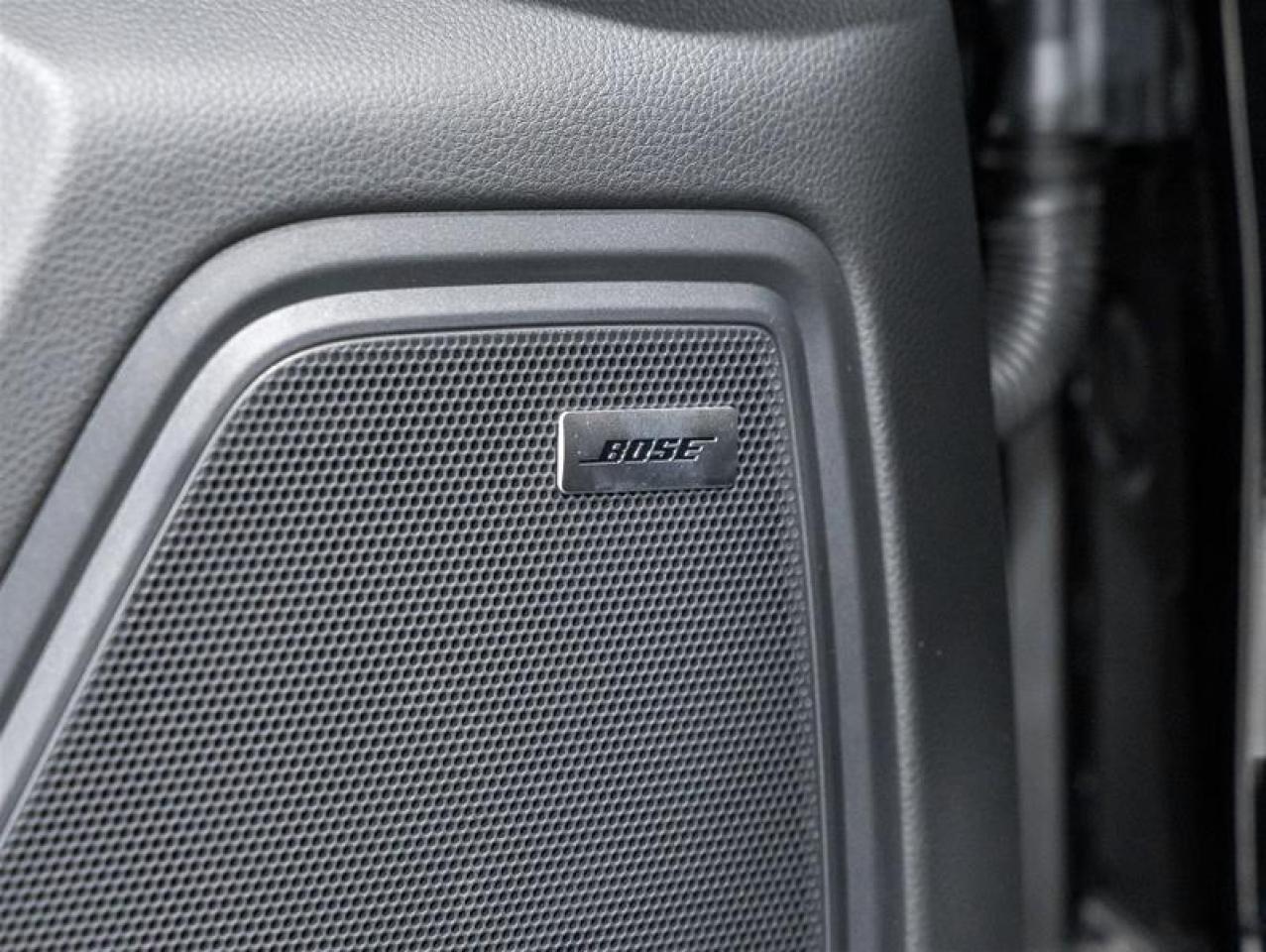 2026 Porsche Macan  Photo