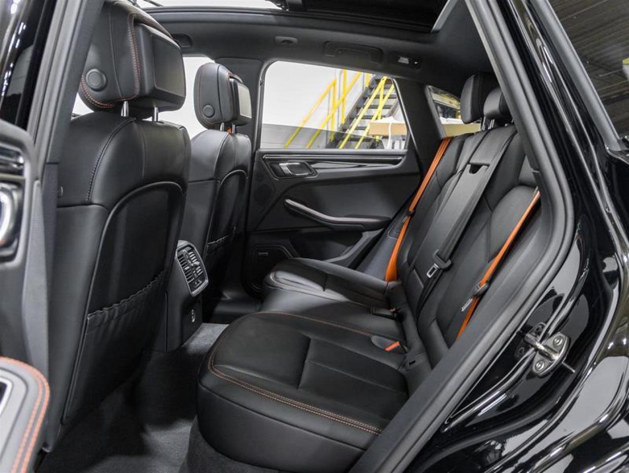 2026 Porsche Macan  Photo