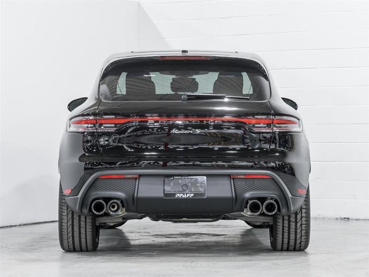 2026 Porsche Macan  Photo