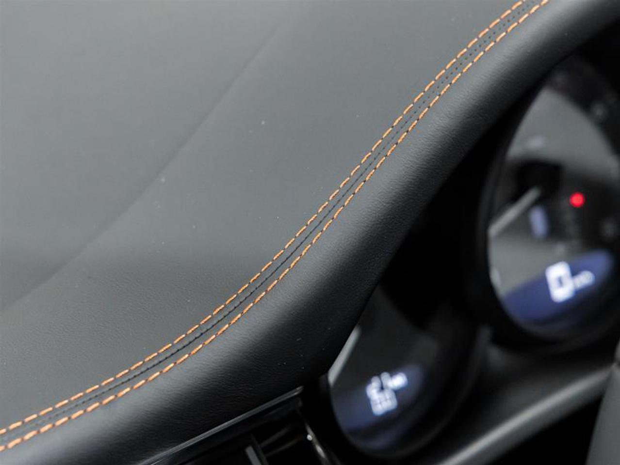 2026 Porsche Macan  Photo