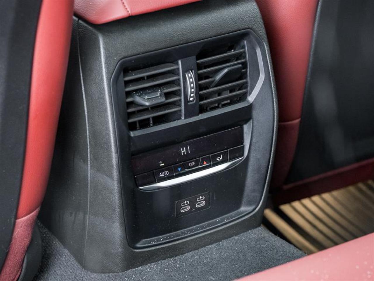 2024 BMW 330 i xDrive 4dr All-Wheel Drive Sedan Photo