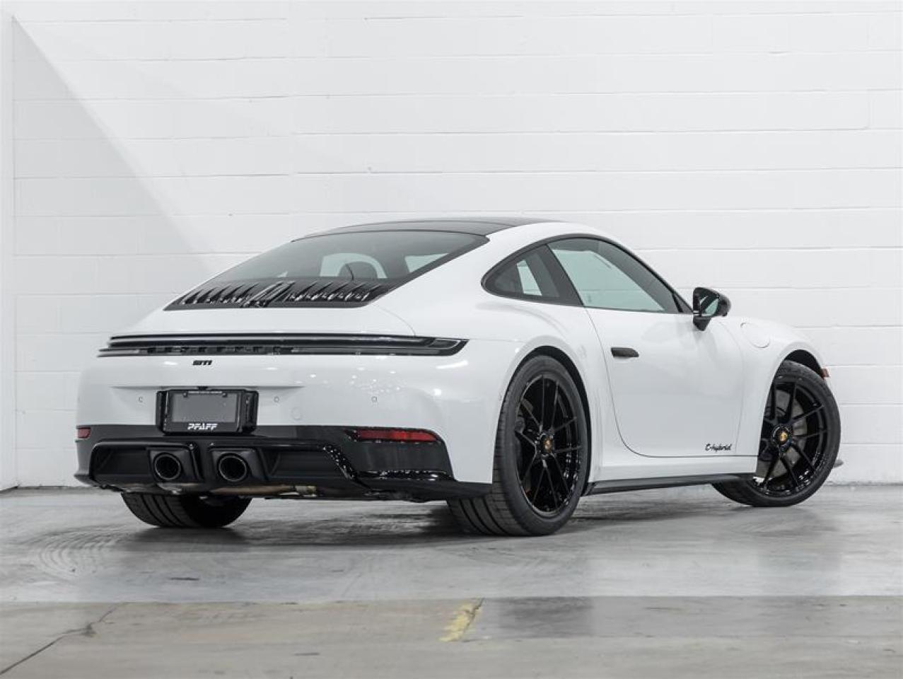 2026 Porsche 911  Photo