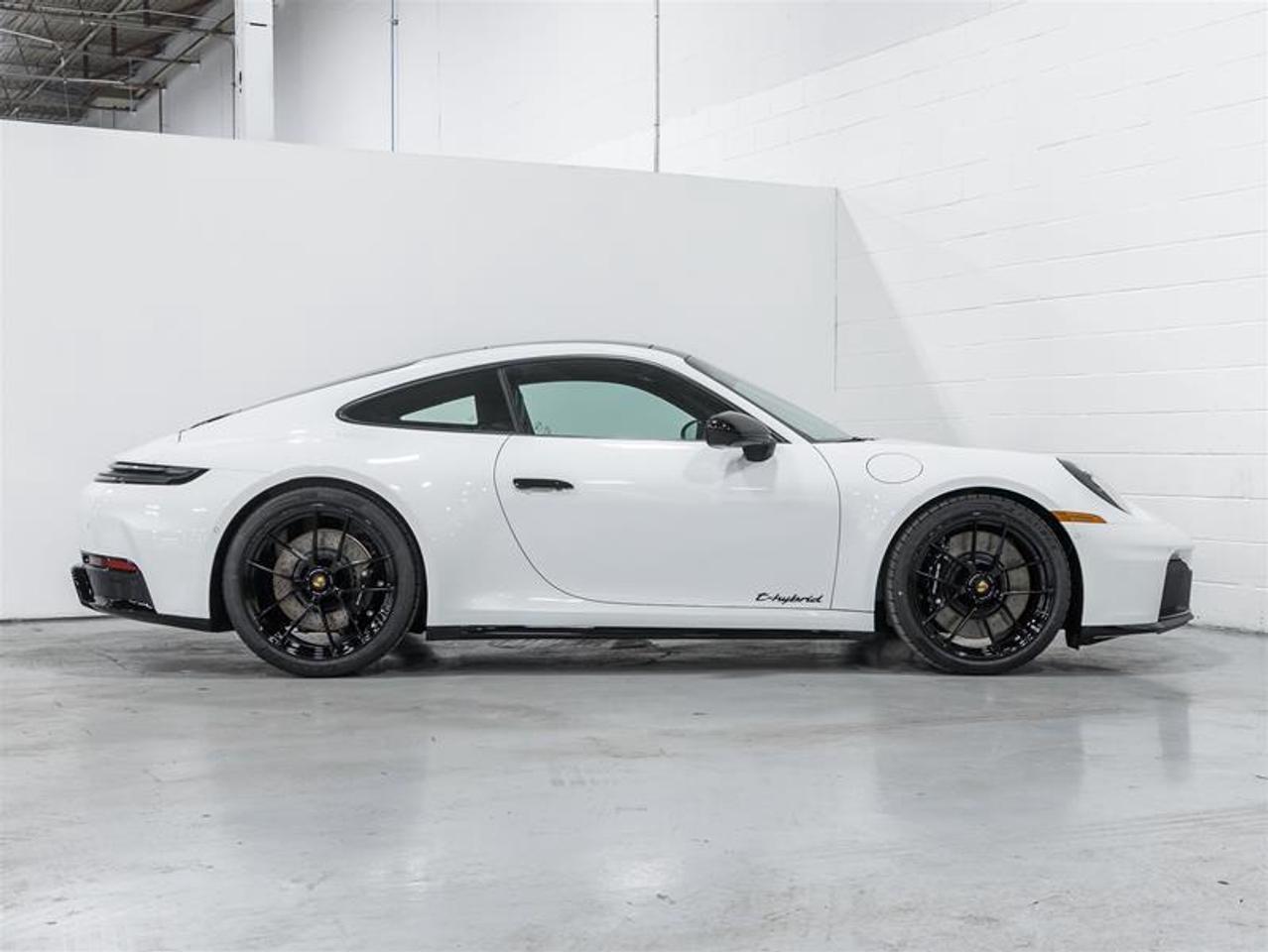 2026 Porsche 911  Photo