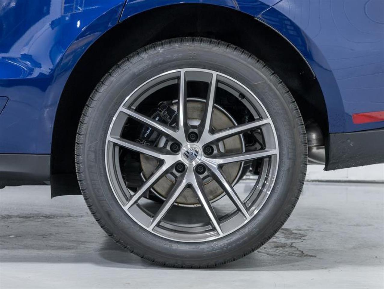 2026 Porsche Macan  Photo