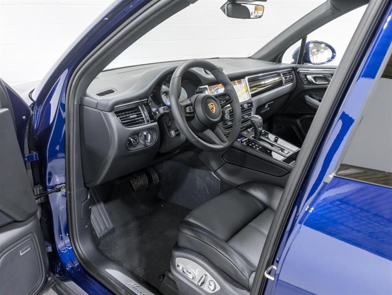 2026 Porsche Macan  Photo