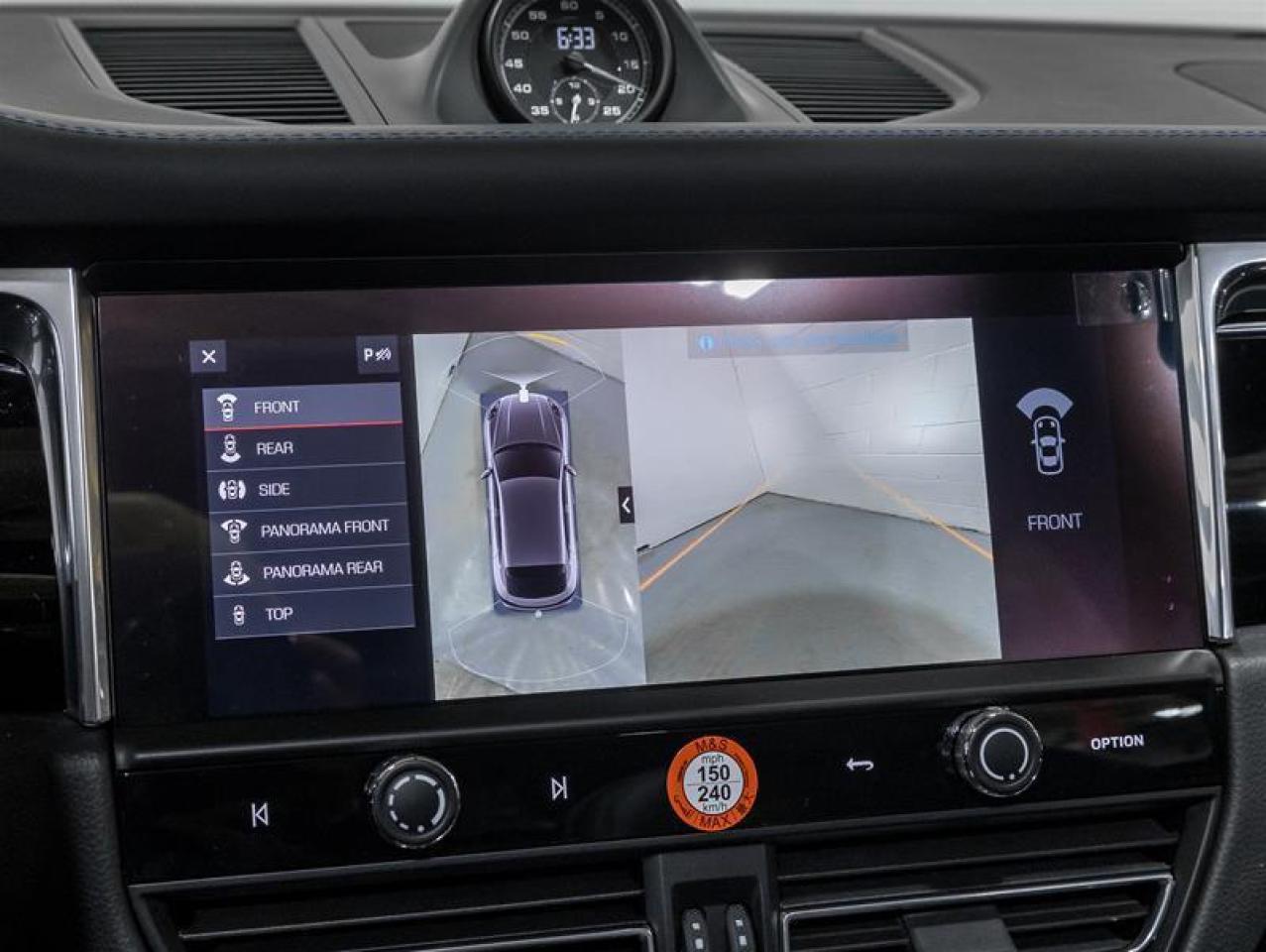 2026 Porsche Macan  Photo