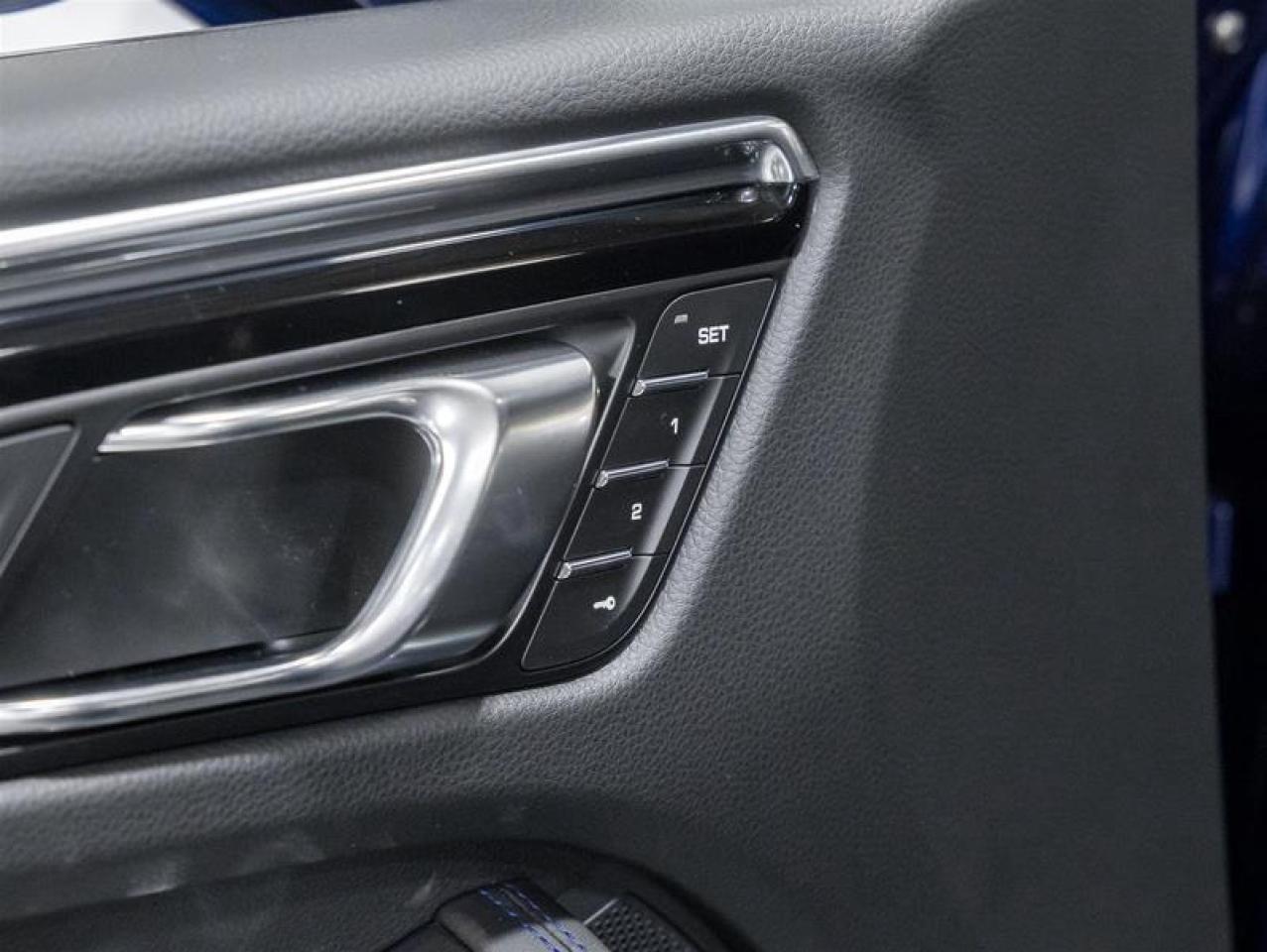 2026 Porsche Macan  Photo