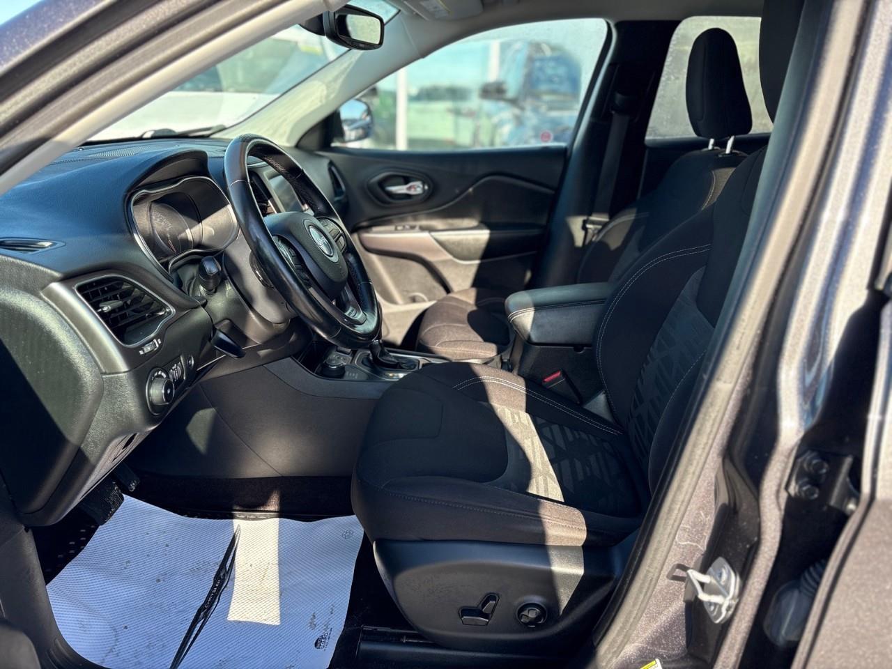 2019 Jeep Cherokee North 4dr 4x4 Photo