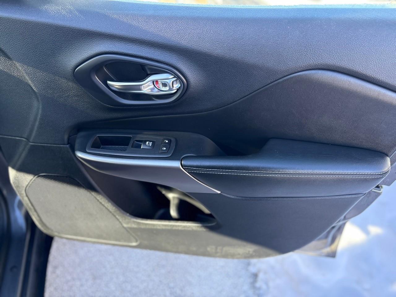 2019 Jeep Cherokee North 4dr 4x4 Photo