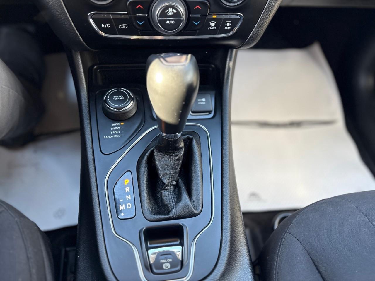 2019 Jeep Cherokee North 4dr 4x4 Photo