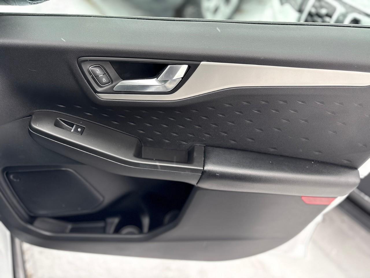 2020 Ford Escape SEL 4dr All-Wheel Drive Photo