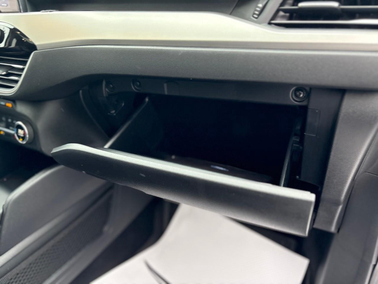 2020 Ford Escape SEL 4dr All-Wheel Drive Photo