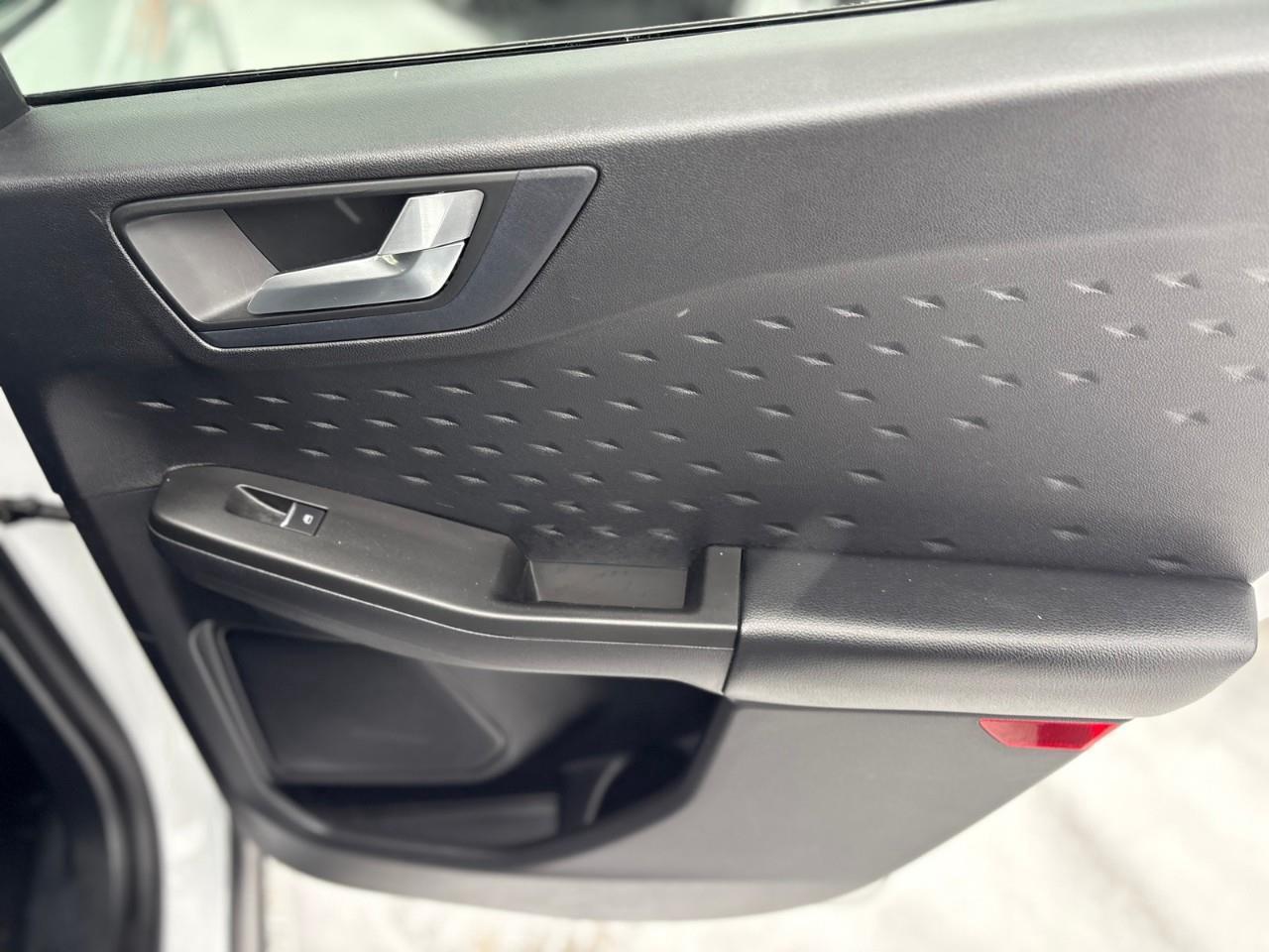 2020 Ford Escape SEL 4dr All-Wheel Drive Photo