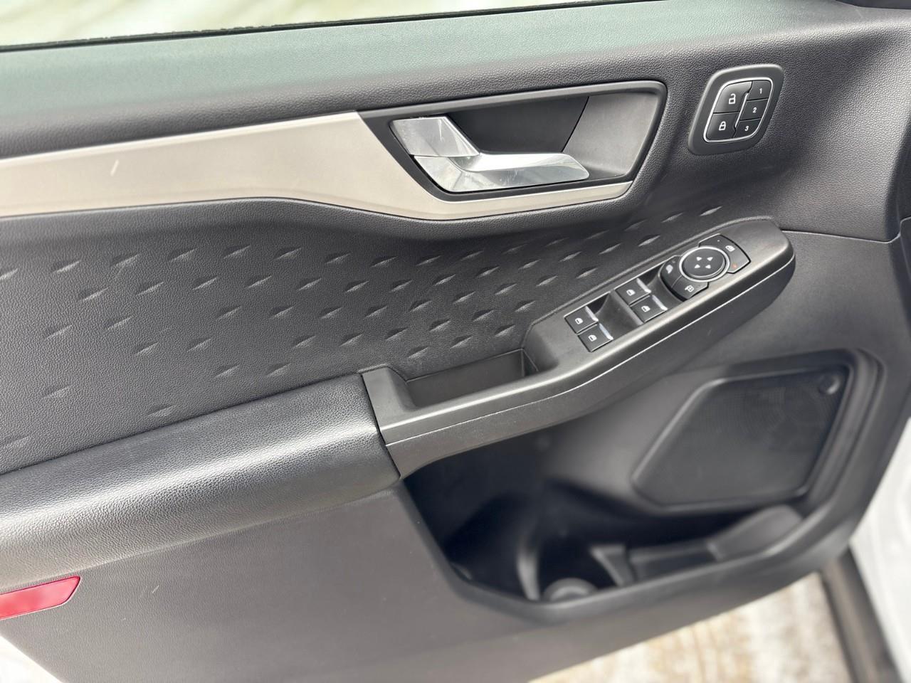 2020 Ford Escape SEL 4dr All-Wheel Drive Photo