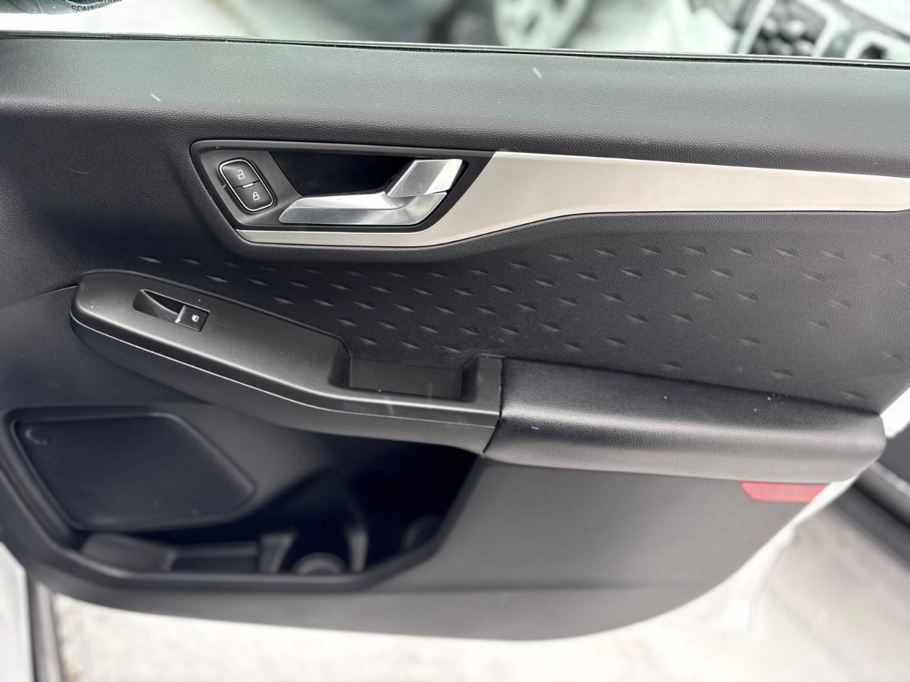 2020 Ford Escape SEL 4dr All-Wheel Drive Photo