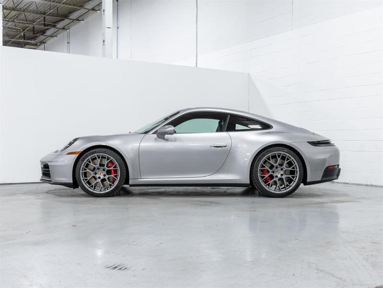 2026 Porsche 911  Photo3